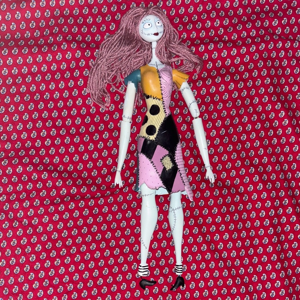 “THE NIGHTMARE BEFORE CHRISTMAS” SALLY MARIONETTE